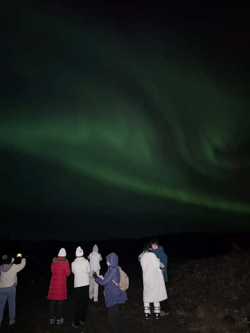 Reykjavik: Northern Lights Tour with Chinese Guide冰岛雷市中文极光团 - What to bring for a better night