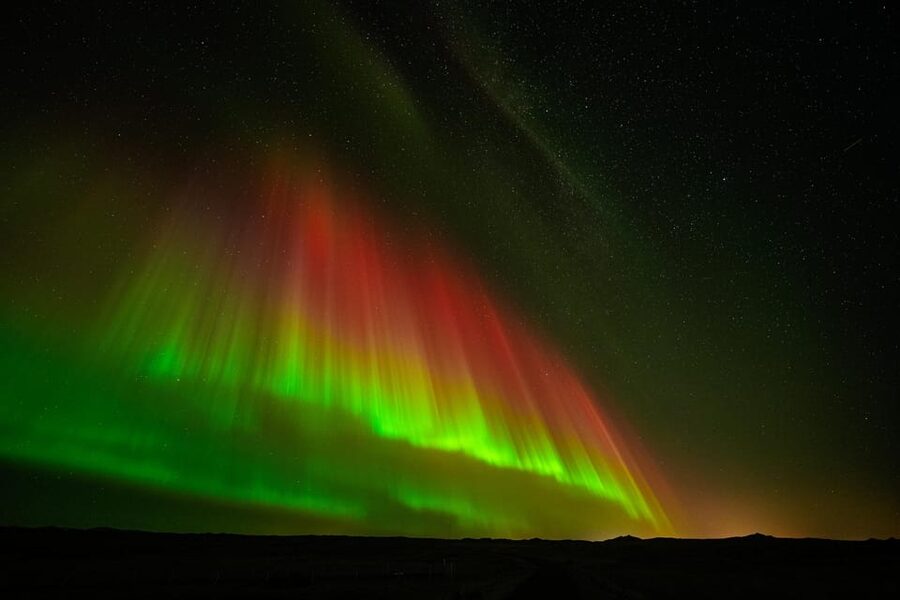 Reykjavik: Northern Lights Tour with Private Photographer - What the price means at $229