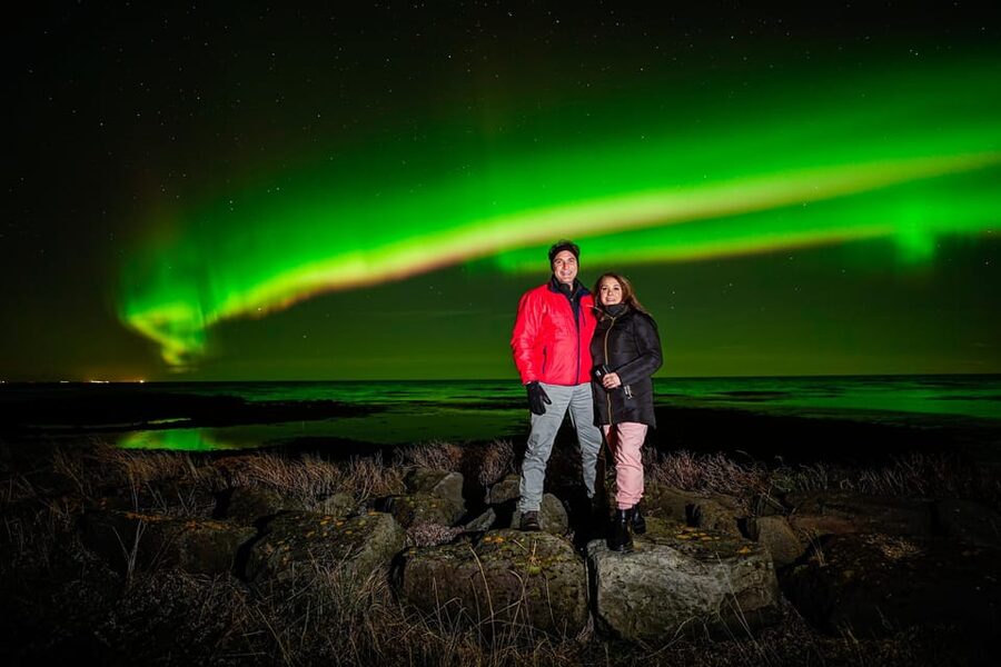 Reykjavik: Northern Lights Tour with Private Photographer - Small details that can make the night better