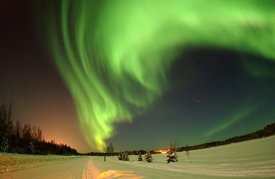 Reykjavik: Small-Group Northern Lights Tour with Pickup - Who should book this tour?