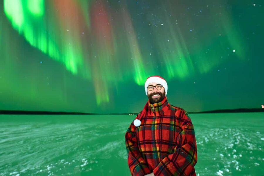 Rovaniemi:%100 Money Back Guarantee Northern Lights Hunting - The heated minivan and small-group setup