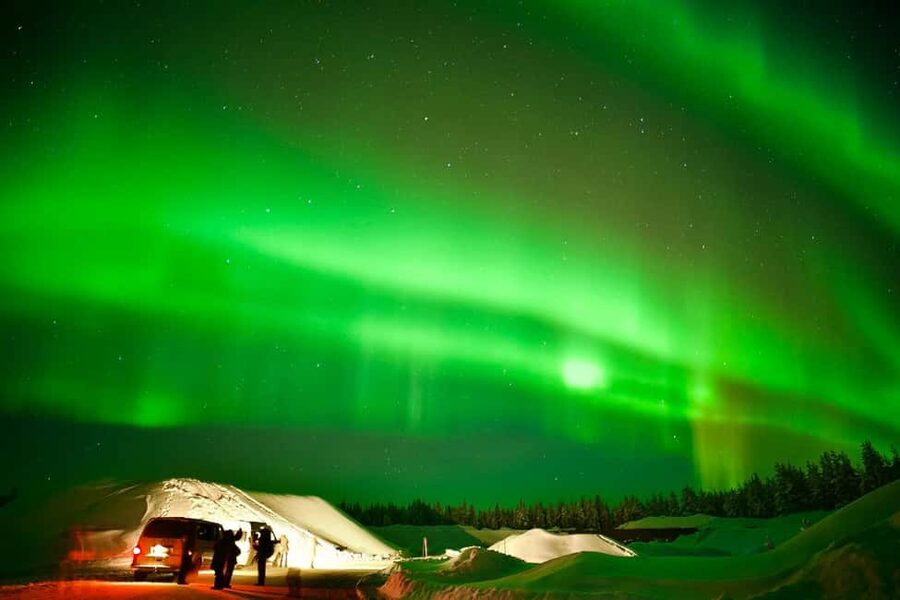 Rovaniemi: Guaranteed Aurora Borealis Photography Tour - Finding darker skies in Finnish Lapland and Sweden