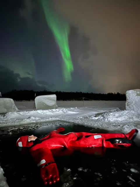 Rovaniemi: Ice Floating Experience with Northern lights - Key points to know before you float