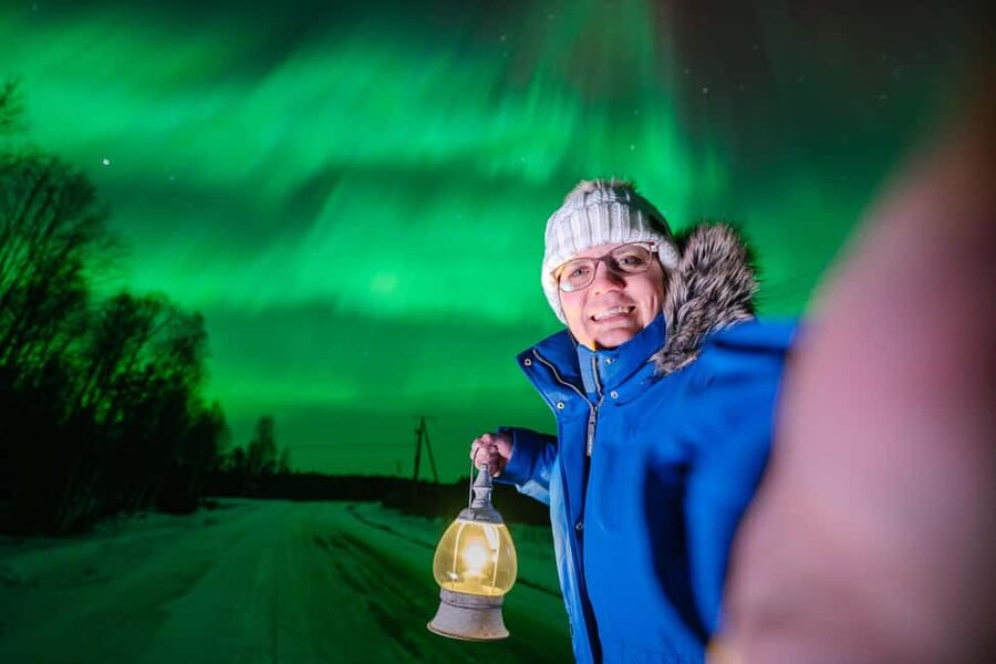 Rovaniemi: Northern Lights Hunting with Photo & Video - What the Aurora photo session is really like
