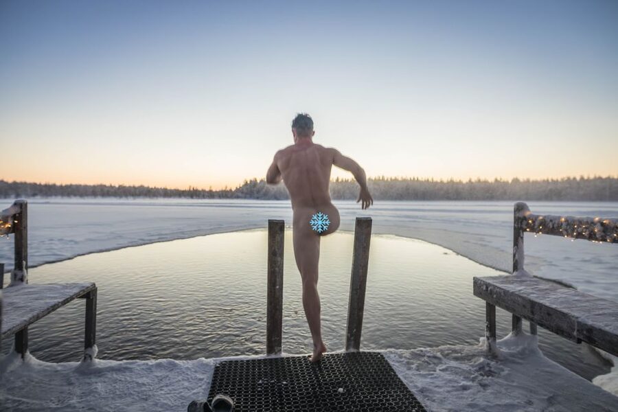 Rovaniemi: Sauna & Ice Swimming Tour with Dinner and Aurora - Guides, group atmosphere, and practical comfort