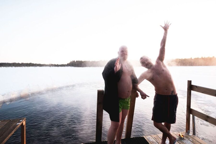 Rovaniemi: Sauna & Ice Swimming Tour with Dinner and Aurora - Is $184 a fair price?