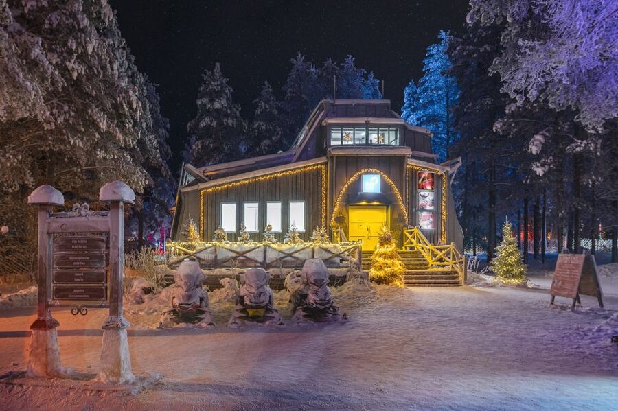 Rovaniemi: Search for Northern Lights Snowmobiling Trip - What happens at Wild Nordic Finland Safari Center