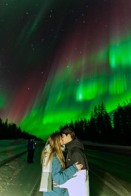 Rovaniemi: Small Group Northern Lights Guaranteed Sightings - The journey through Lapland can be part of the reward