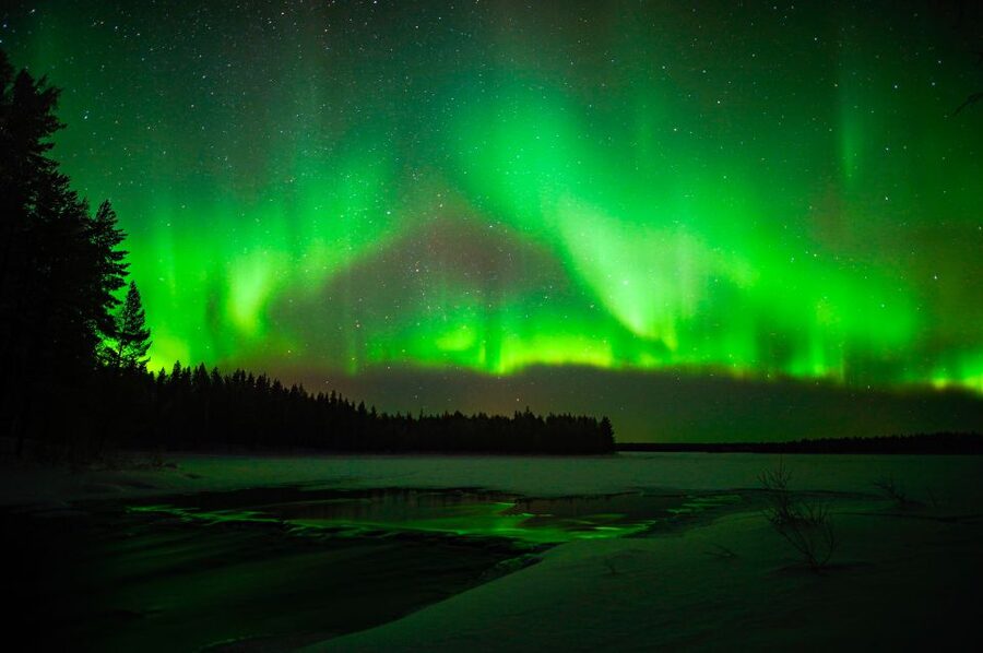 Rovaniemi: Small-Group Northern Lights Wilderness Tour - Getting photos that your phone cannot