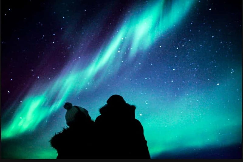 Saariselkä,Kakslauttanen: Aurora Hunting & Photography Tour. - Who should book this Aurora hunt?