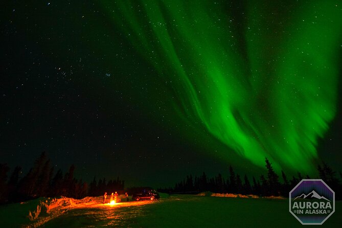 SkyChase™ | Northern Lights Experience - Free Photography & More - Campfire food and the Borealis Brew drink bar