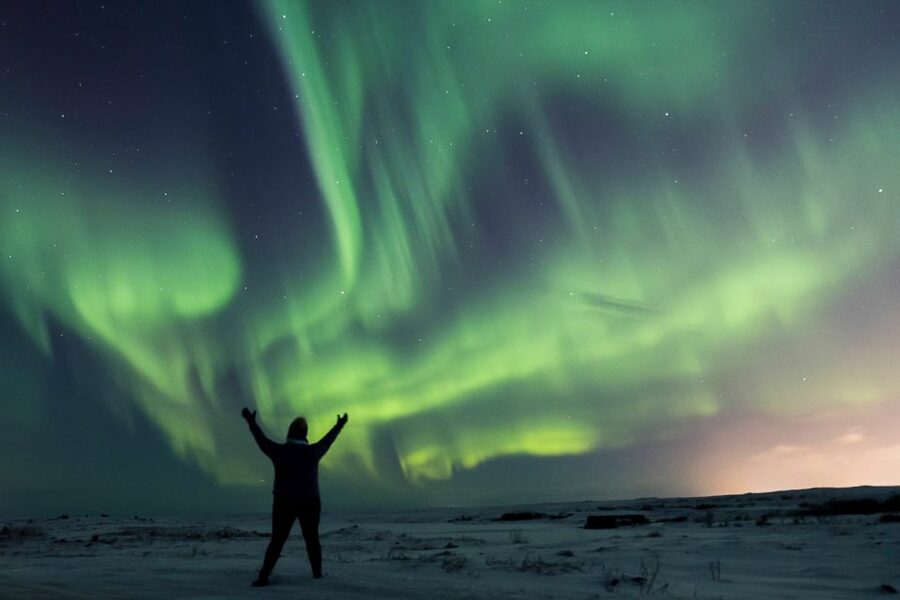 Small-Group Premium Northern Lights Tour from Reykjavik - Photographing the Northern Lights