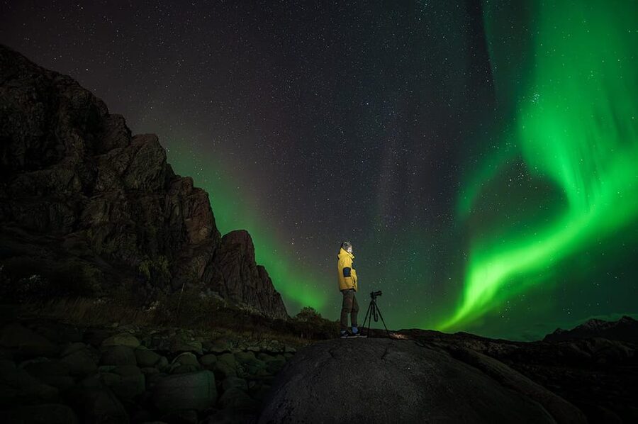 Svolvær: Ultimate Aurora Hunt - Hot chocolate, cold air, and the practical side