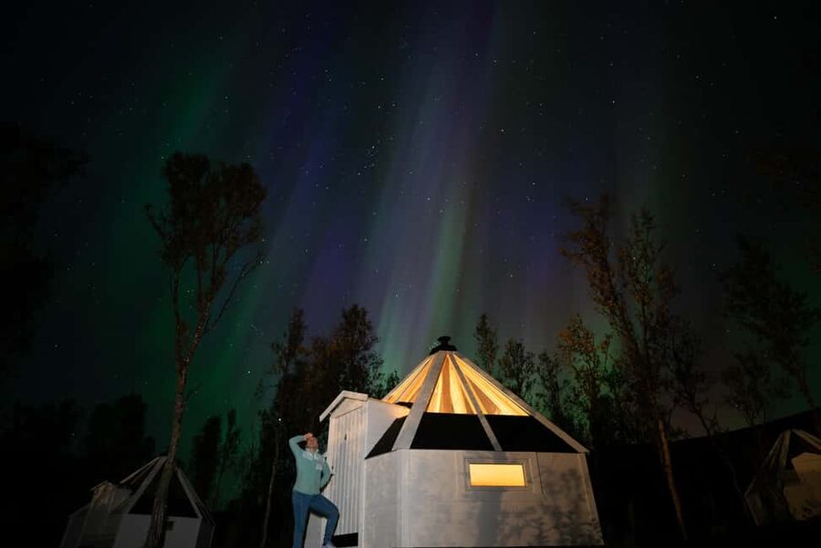 Tromsø: Aurora Crystal Lavvo Experience with Snowshoeing - Key points to know before you book