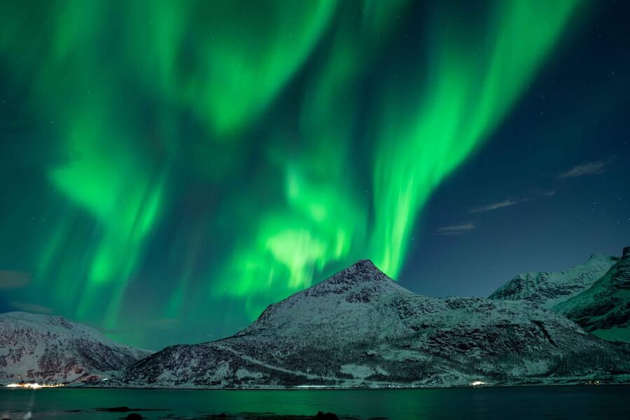 Tromsø: Aurora Tour with Photos, Campfire and Arctic Food - Why this Aurora tour feels different from a standard chase