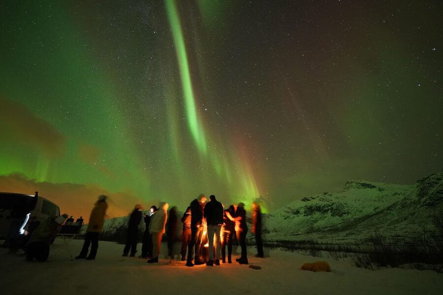 Tromsø: Chase Aurora in Minibus and Free Aurora Portrait - Who should book this experience