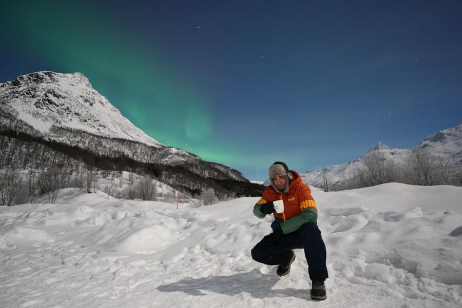 Tromsø: English/Spanish Aurora Pathfinder Tour with Photos - Should you book Paradise Northern Light?