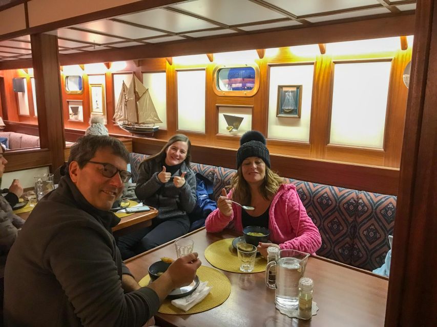 Tromso: Luxury Northern Lights Cruise with Hot Tub & Dinner - Reindeer soup and a warm saloon