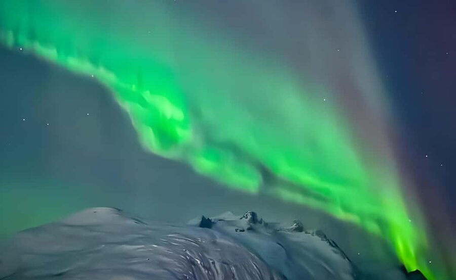 Tromsø: Northern Lights Bus Tour with Free Photography - Key points at a glance