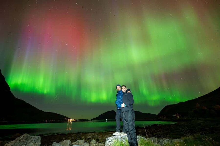 Tromsø: Northern Lights Chase, Local Guide, Foods & Pictures - The first 90 minutes: leaving town and reading the sky
