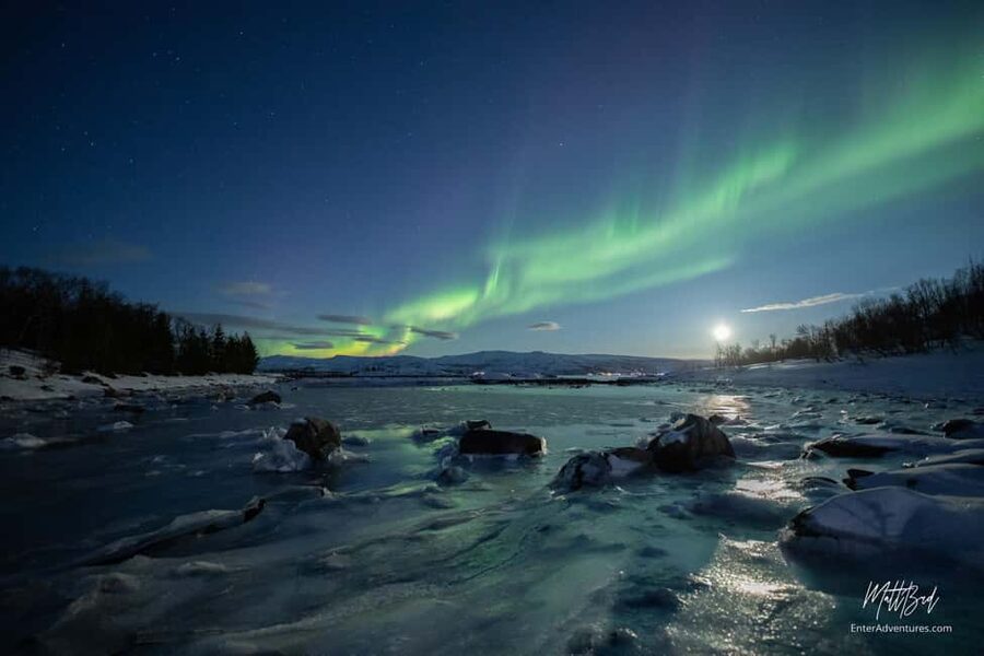 Tromsø: Northern Lights Chase with Expert Guides & Photos - Photography help and the included pictures