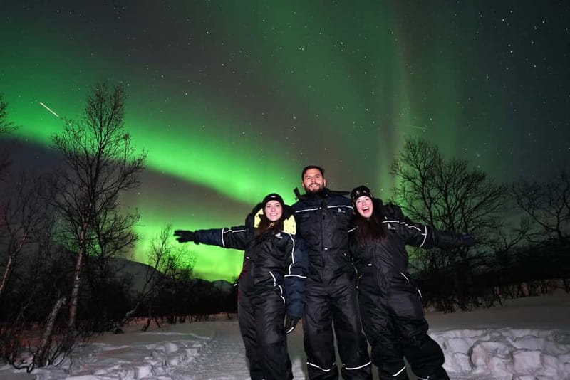 Tromsø: Northern Lights Chase with Local Guide & Free Photos - Why the chase matters in Tromsø