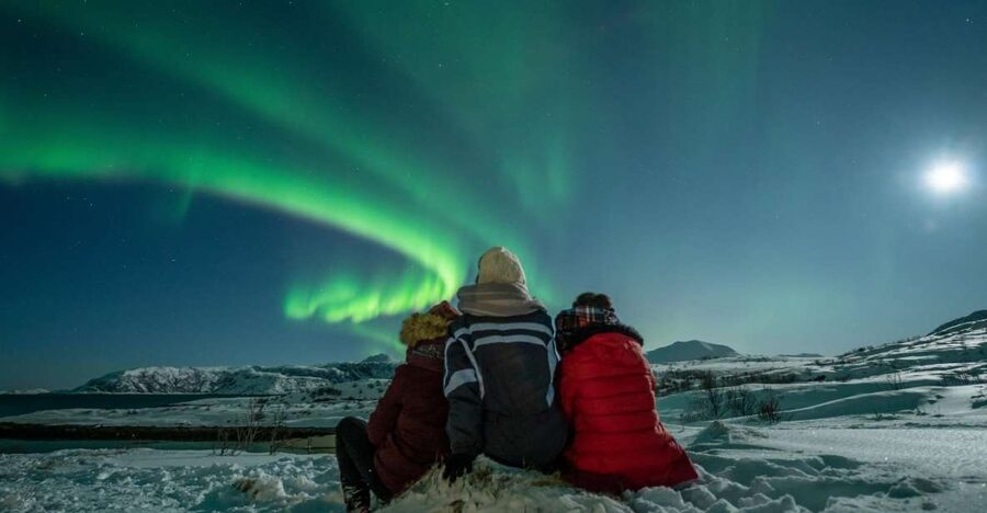 Tromso: Northern Lights Chase with Photo Package Included - Inland roads, coastal views, and the Finnish border
