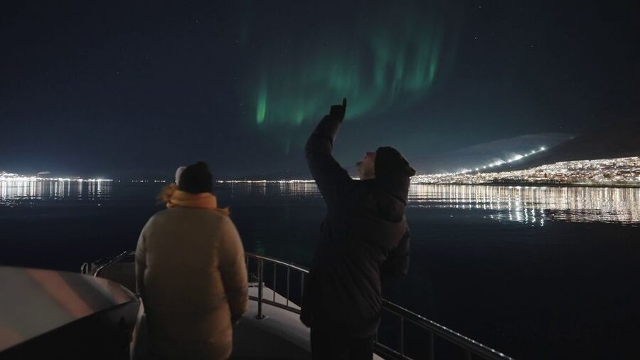 Tromsø: Northern Lights Cruise with 2nd Chance Guarantee - Learning the science, stories, and camera basics