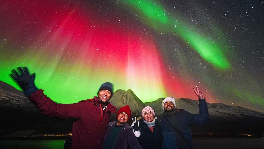 Tromsø: Northern Lights Pioneer Tour with Photos Included - What the stops can feel like