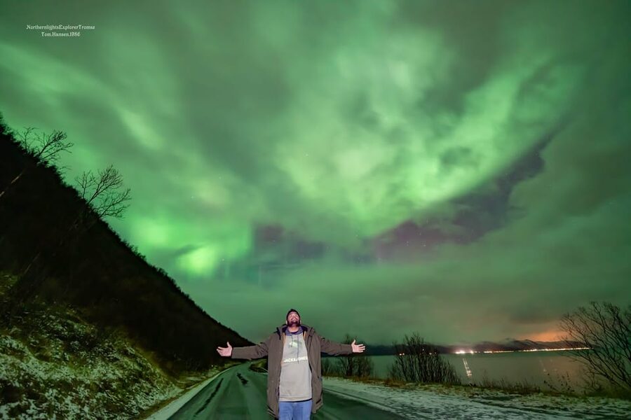 Tromsø: Northern Lights Tour w/Photo, Suits and Local Guide - Key points at a glance