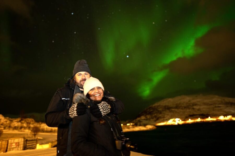 Tromsø: Northern Lights Tour with Local Guide and Photos - Waiting beneath the Arctic sky