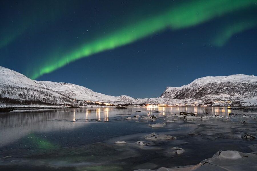 Tromsø: Northern Lights Tour with Local Stories & Photos - Finding the secret stop and waiting for the sky
