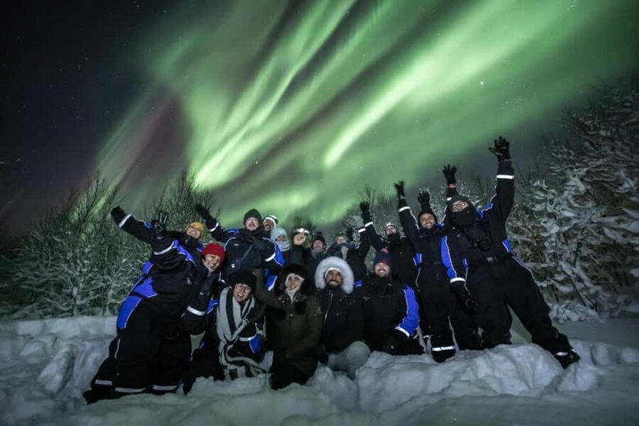 Tromsø: Premium Northern Lights Chase with Free Photos - The guides make or break the night