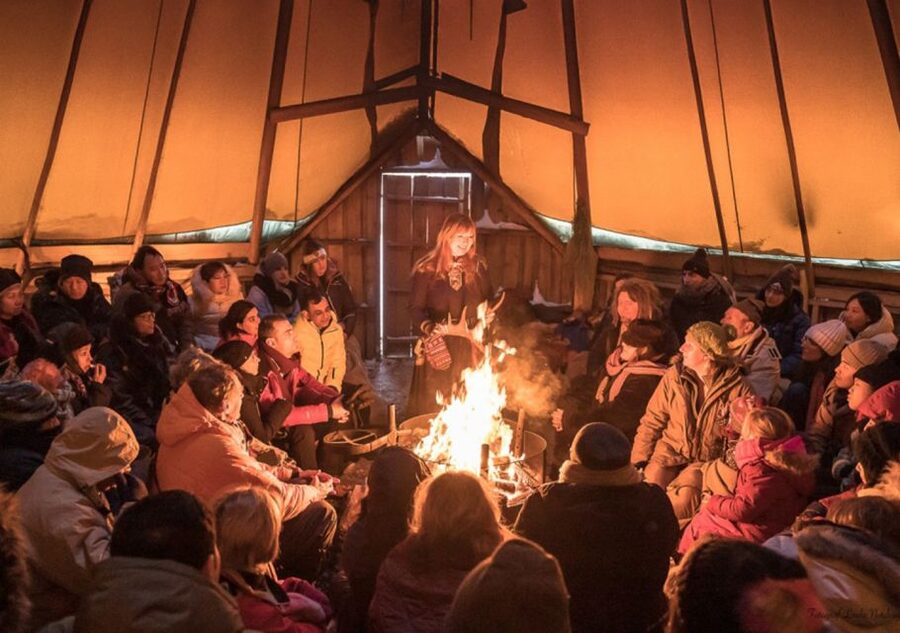 Tromsø: Reindeer Camp Dinner with Chance of Northern Lights - Should you book the Tromsø reindeer camp dinner?