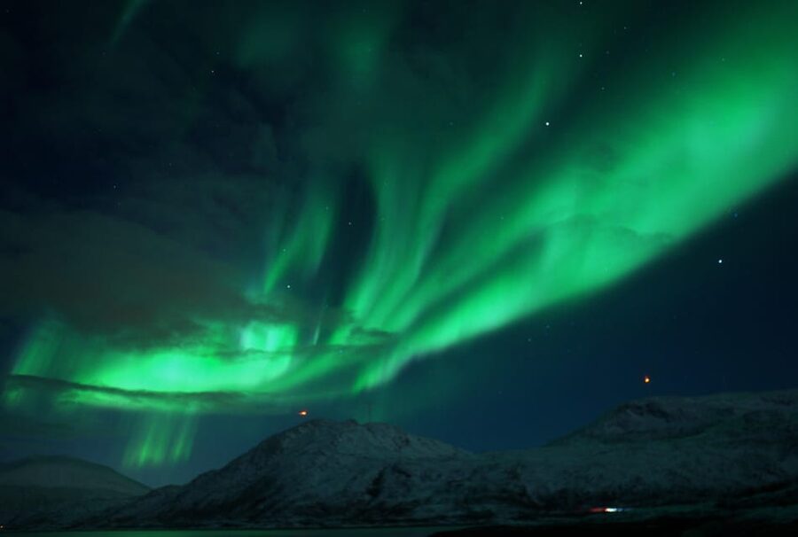 Tromsø: Small-Group Adventurous Northern Lights Hunt - What the six-hour evening feels like