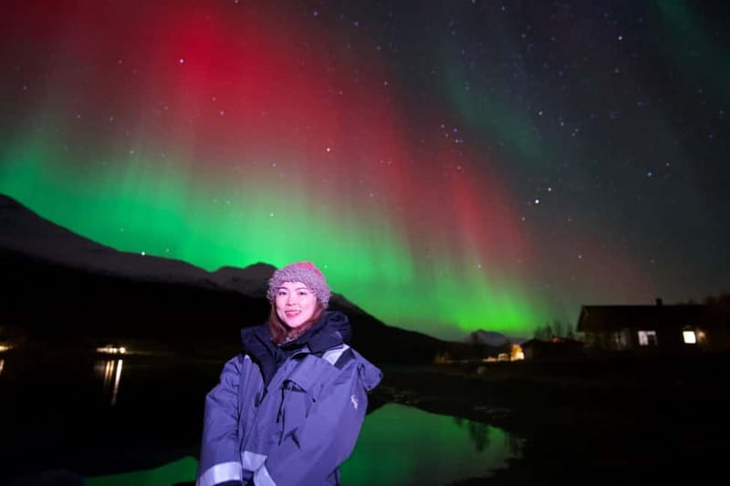 Tromsø: Small-Group Northern Lights Tour by Minibus - The bonfire adds more than warmth