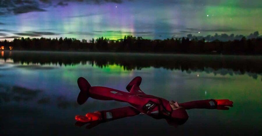 Ylläs: Northern Lights Ice-Floating Experience with Transfer - What the 2.5-hour evening feels like